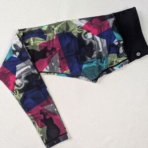 Lululemon Retro 90's Logo Print Multicolor Geometric Leggings